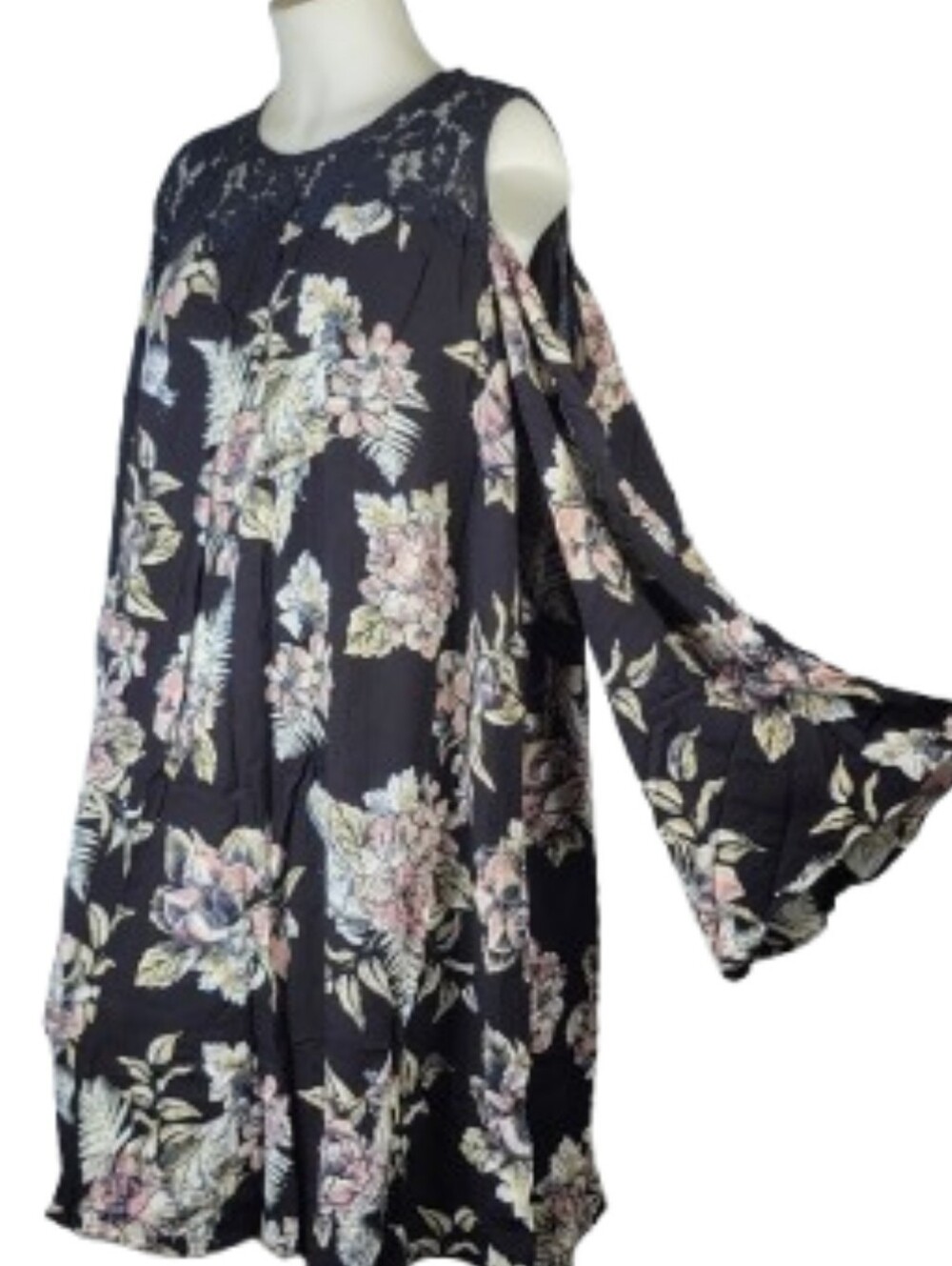 Cato Cold Shoulder Bell Sleeve Midi Dress Sz 22/24W